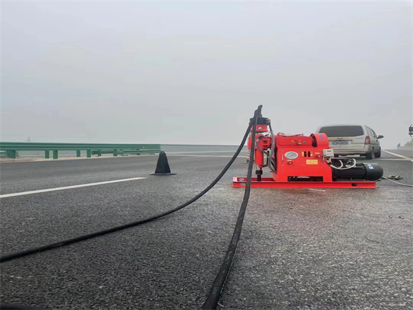 洪江马路路基路面开裂下沉注浆加固灌浆